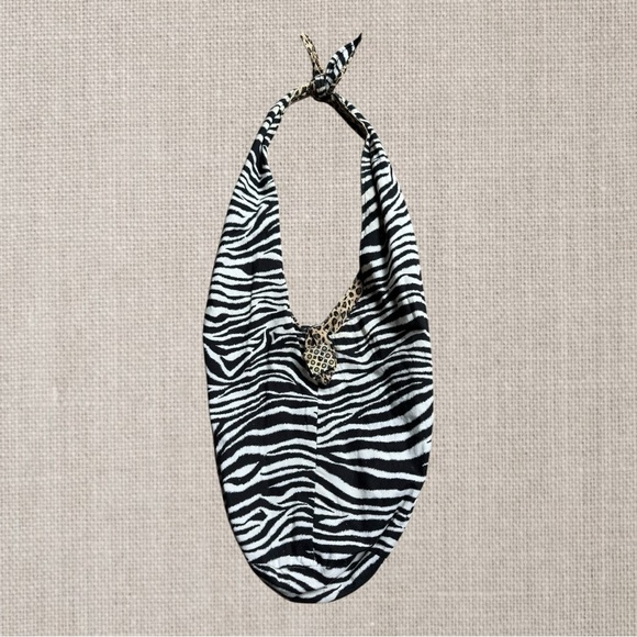 Hand-Crafted Reversible Hobo Bag with Button Closure - Picture 1 of 4